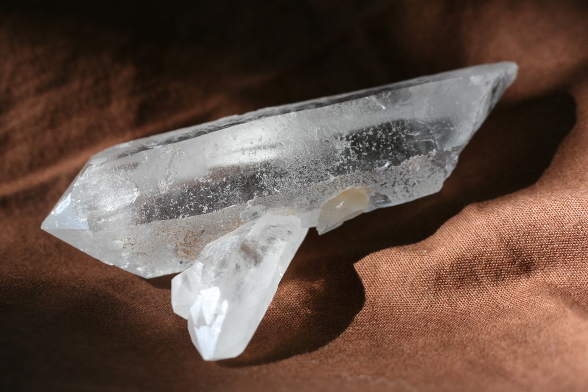 Clear Quartz Bridge Crystal amplification of one's intention, clearing, cleansing, healing 5028